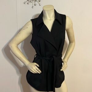 New MAX ESTUDIO V- NECK VEST